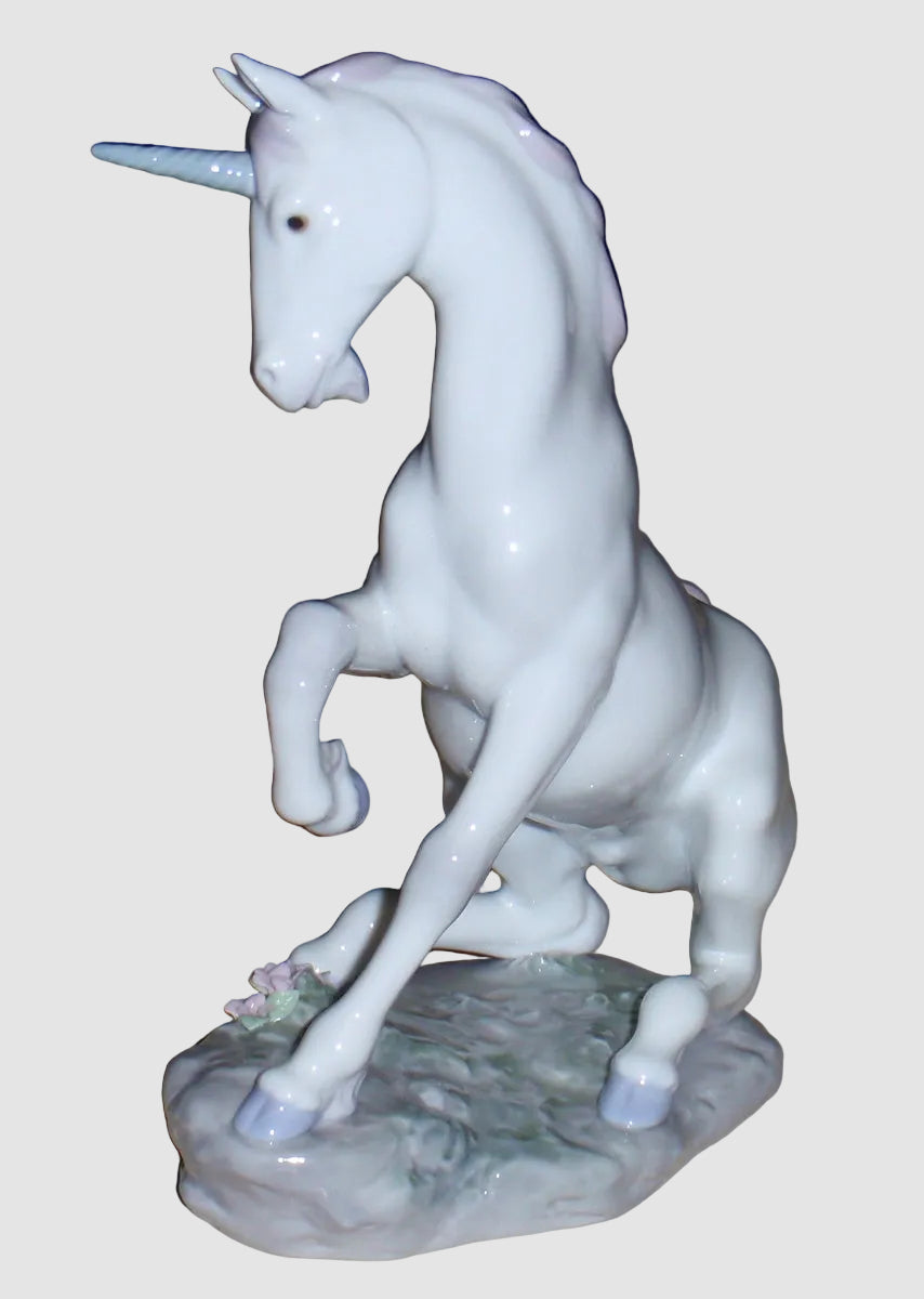 "Magical Unicorn" Lladro Figurine #7697 - Enchanted Forest Privilege (8.5")