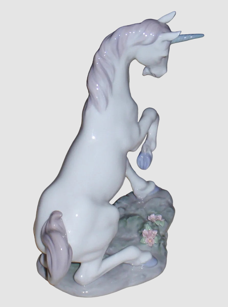 "Magical Unicorn" Lladro Figurine #7697 - Enchanted Forest Privilege (8.5")