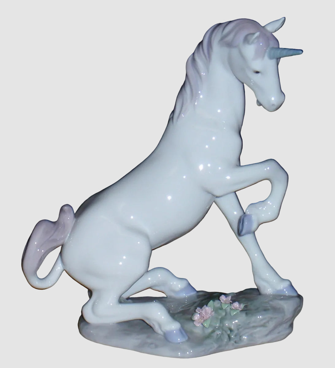 "Magical Unicorn" Lladro Figurine #7697 - Enchanted Forest Privilege (8.5")