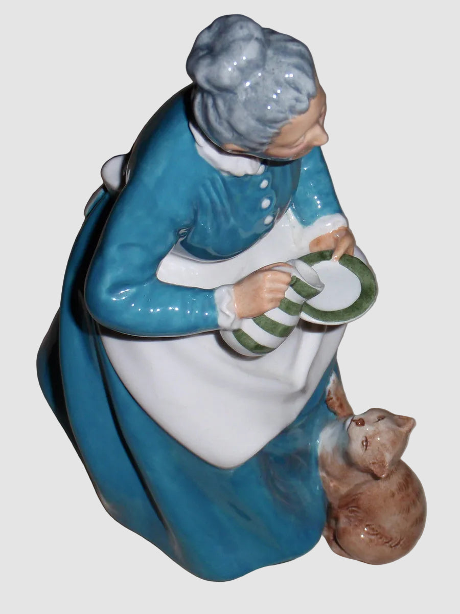"The Favorite" Royal Doulton Figurine HN2249 - Grandmother & Cat (7.5")