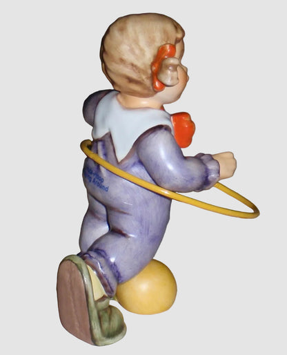"Playing Around" Goebel Hummel Figurine #2088/A - Exclusive Edition 2003/2004