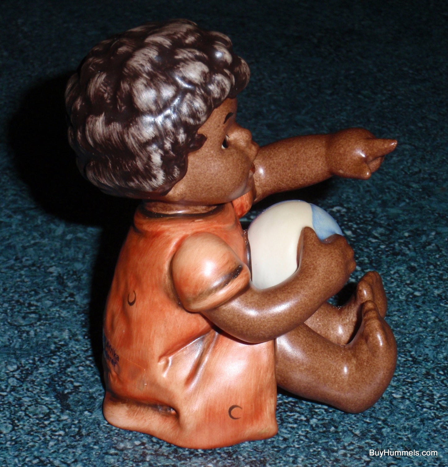 "African Wanderer" Goebel Hummel Figurine #2062 TMK8 Millennium