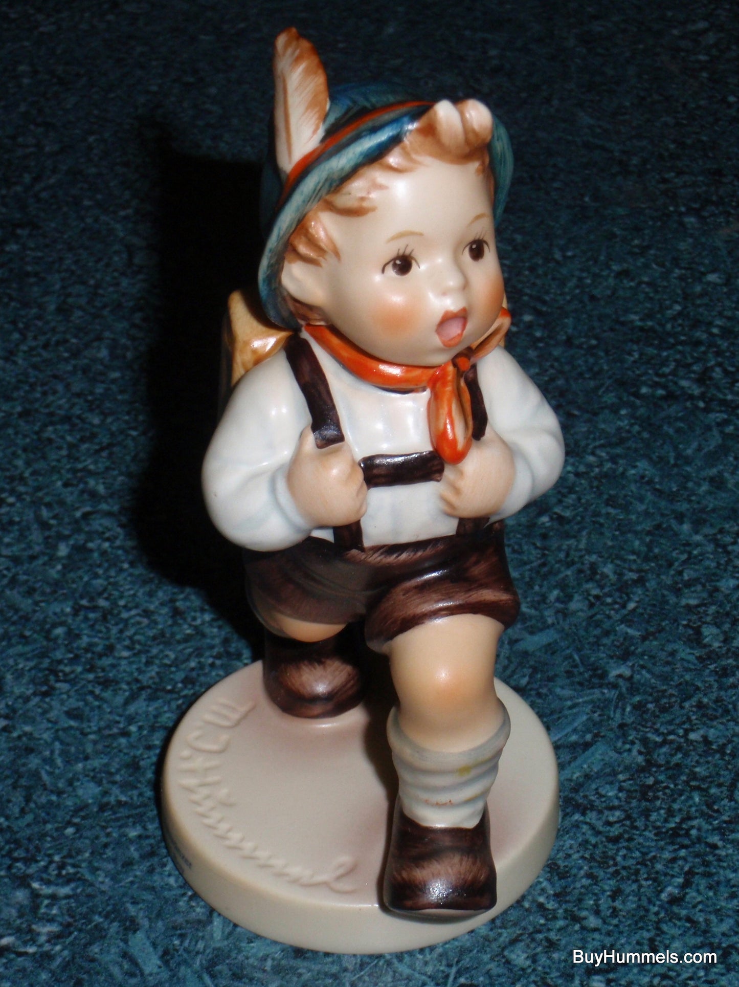 "School Boy" Goebel Hummel Figurine #82 2/0