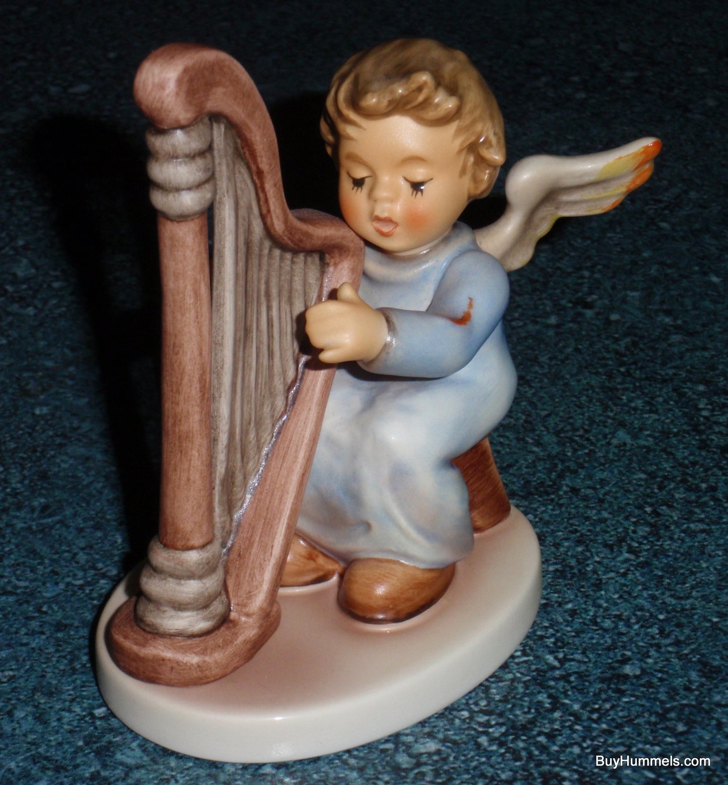 "Heavenly Harpist" Goebel Hummel Angel Figurine #2096/B TMK8 From 2003