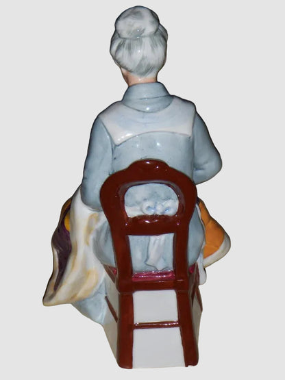 "Eventide" Royal Doulton Figurine HN 2814 - Grandmother Quilting (7.5")