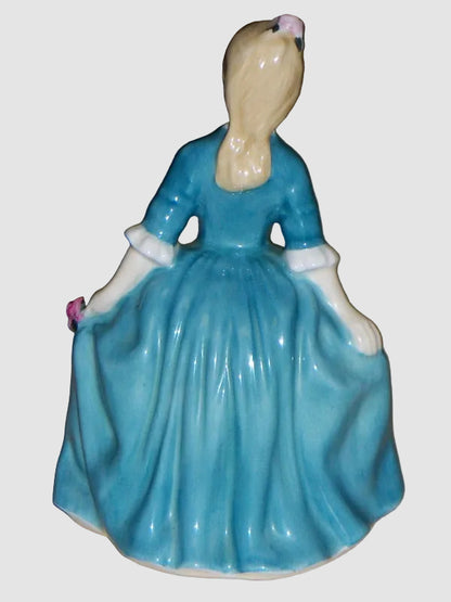 "A Child From Williamsburg" Royal Doulton Figurine HN2154 (5.75")