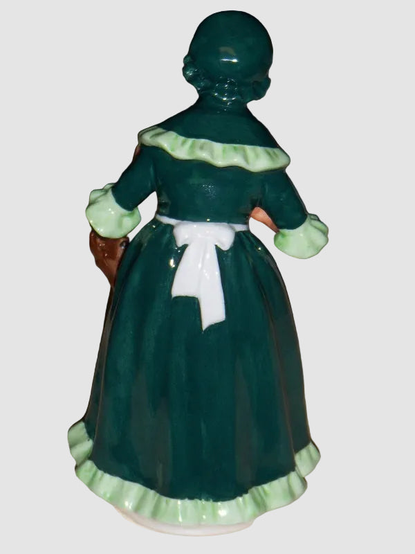 "Old Mother Hubbard" Royal Doulton Figurine HN2314 - Retired (7.5")