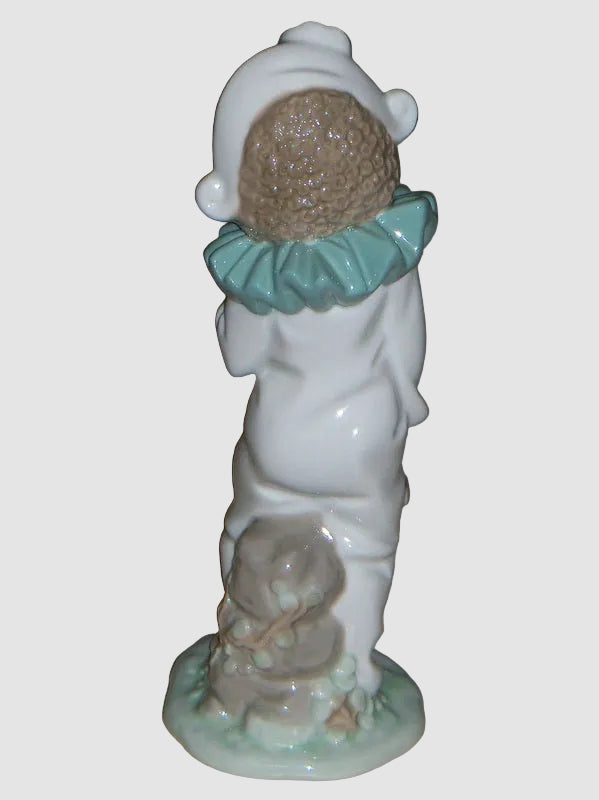 "A Bird In Hand" #1100 Pierrot Clown Girl With Dove Lladro Nao Figurine (8")