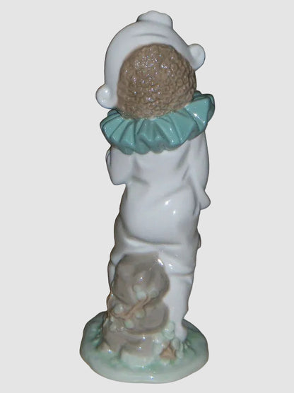 "A Bird In Hand" #1100 Pierrot Clown Girl With Dove Lladro Nao Figurine (8")