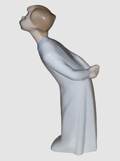 "Boy Blowing Goodnight Kiss" Lladro Figurine #4869 (8")