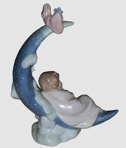 "Heaven's Lullaby" Lladro Figurine #6583 - Girl Sleeping on Moon (8")