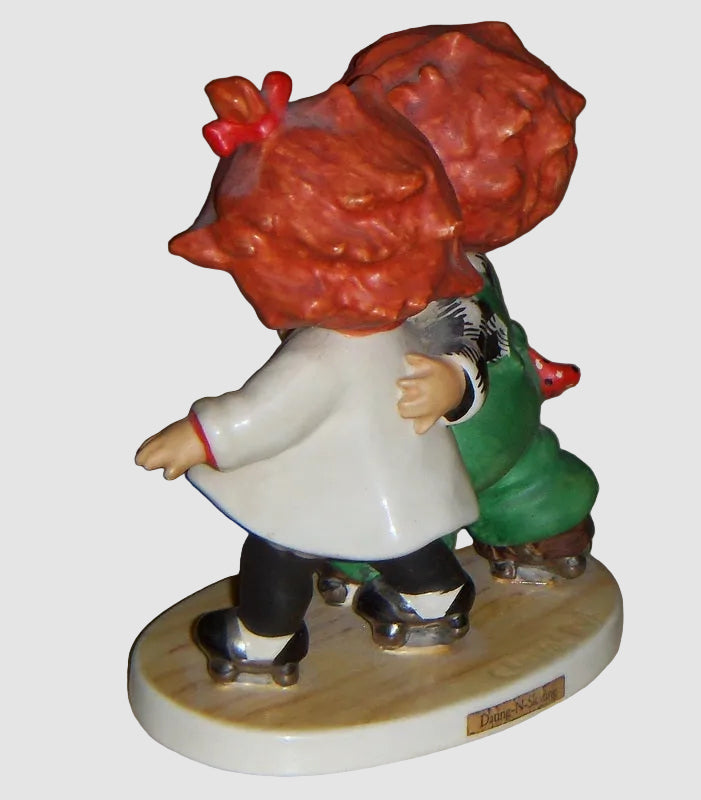 "Dating-N-Skating" Goebel Charlot Byj Figurine BYJ52 - Redhead Couple