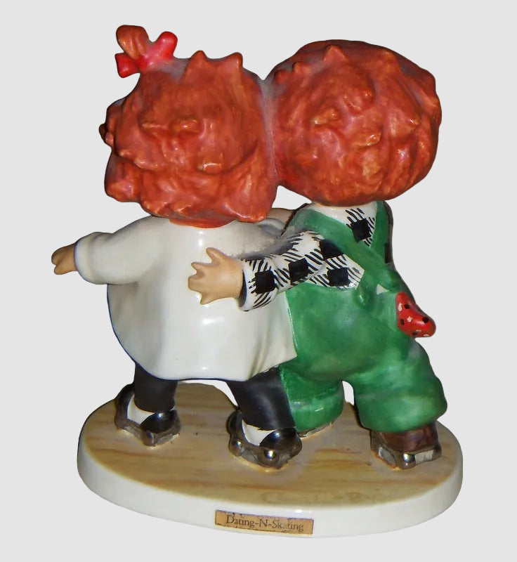"Dating-N-Skating" Goebel Charlot Byj Figurine BYJ52 - Redhead Couple