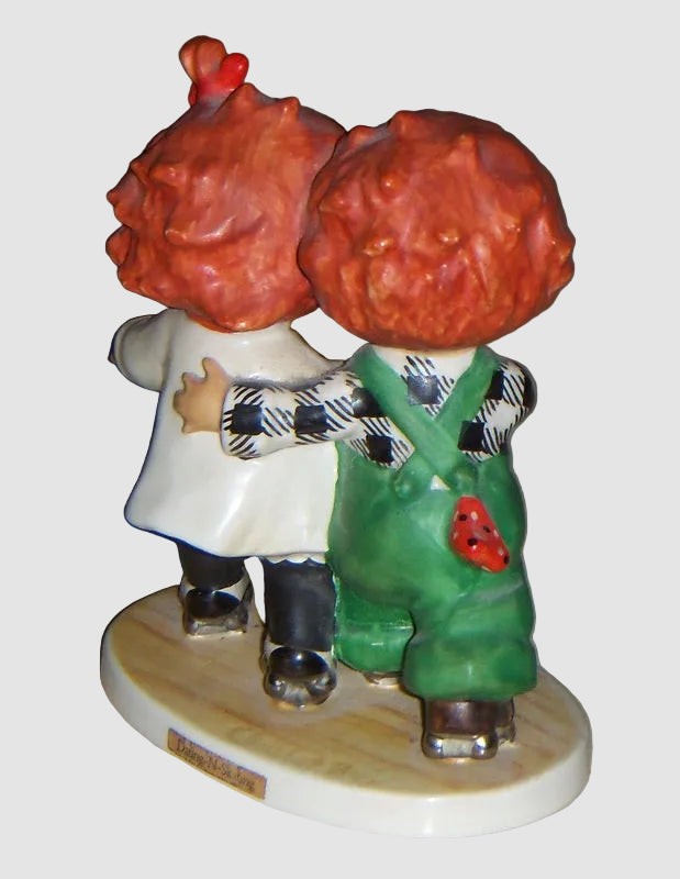 "Dating-N-Skating" Goebel Charlot Byj Figurine BYJ52 - Redhead Couple