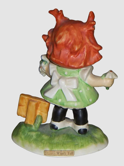 "Daisies Won't Tell" Goebel Charlot Byj Figurine BYJ24 (4.25")
