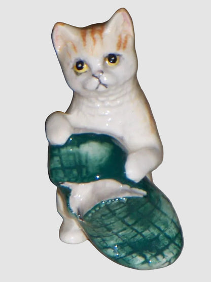Royal Doulton New Toy Kitten Figurine DA232 Amanda Hughes-Lubeck Cat Green Slipper Furry Friends Vintage England Porcelain