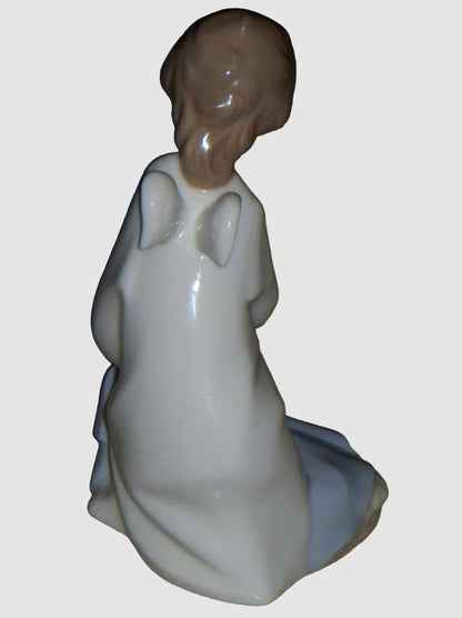 "Angel With Child" Lladro Daisa Figurine #4635 - Juan Huerta (7")