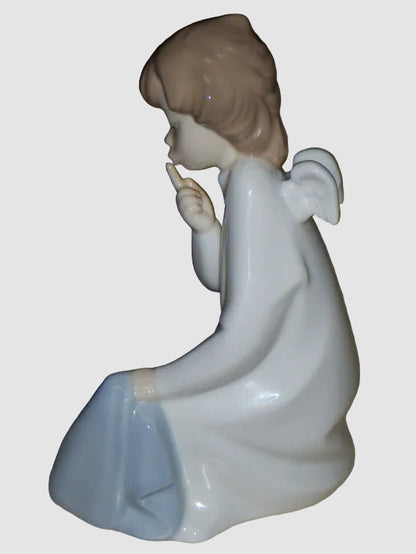 "Angel With Child" Lladro Daisa Figurine #4635 - Juan Huerta (7")