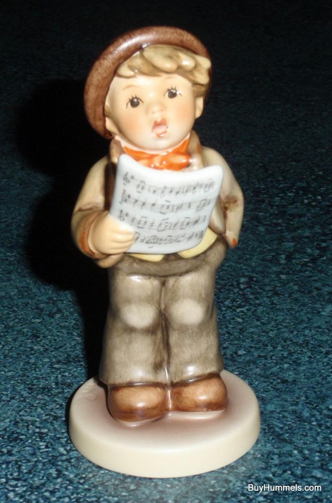 "Hitting The High Note" Goebel Hummel Figurine #846 - Little Boy Singing CUTE