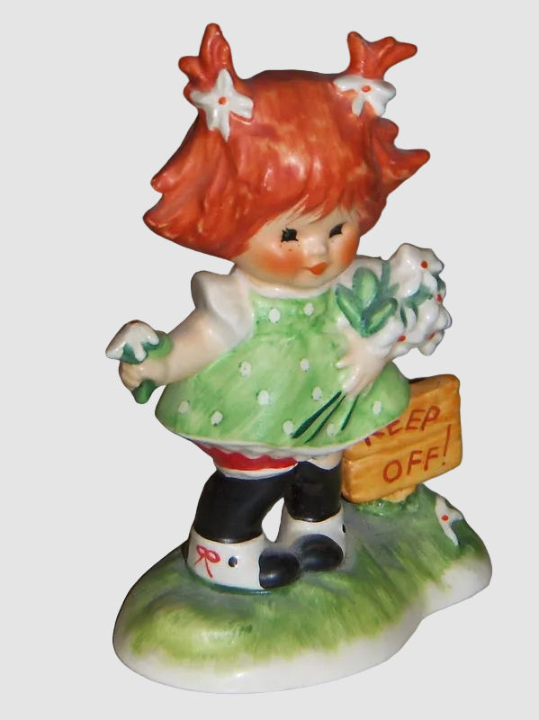 "Daisies Won't Tell" Goebel Charlot Byj Figurine BYJ24 (4.25")