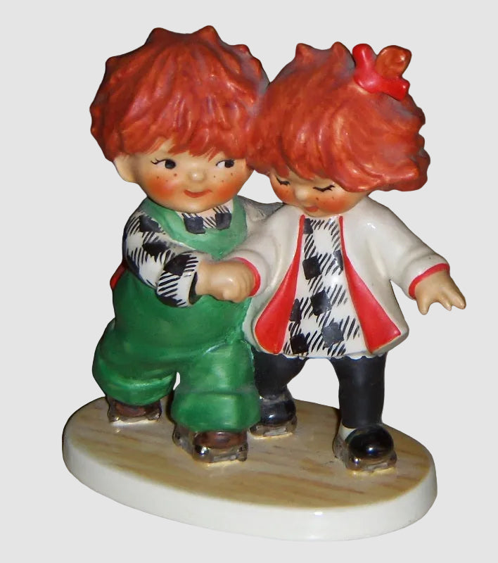 "Dating-N-Skating" Goebel Charlot Byj Figurine BYJ52 - Redhead Couple