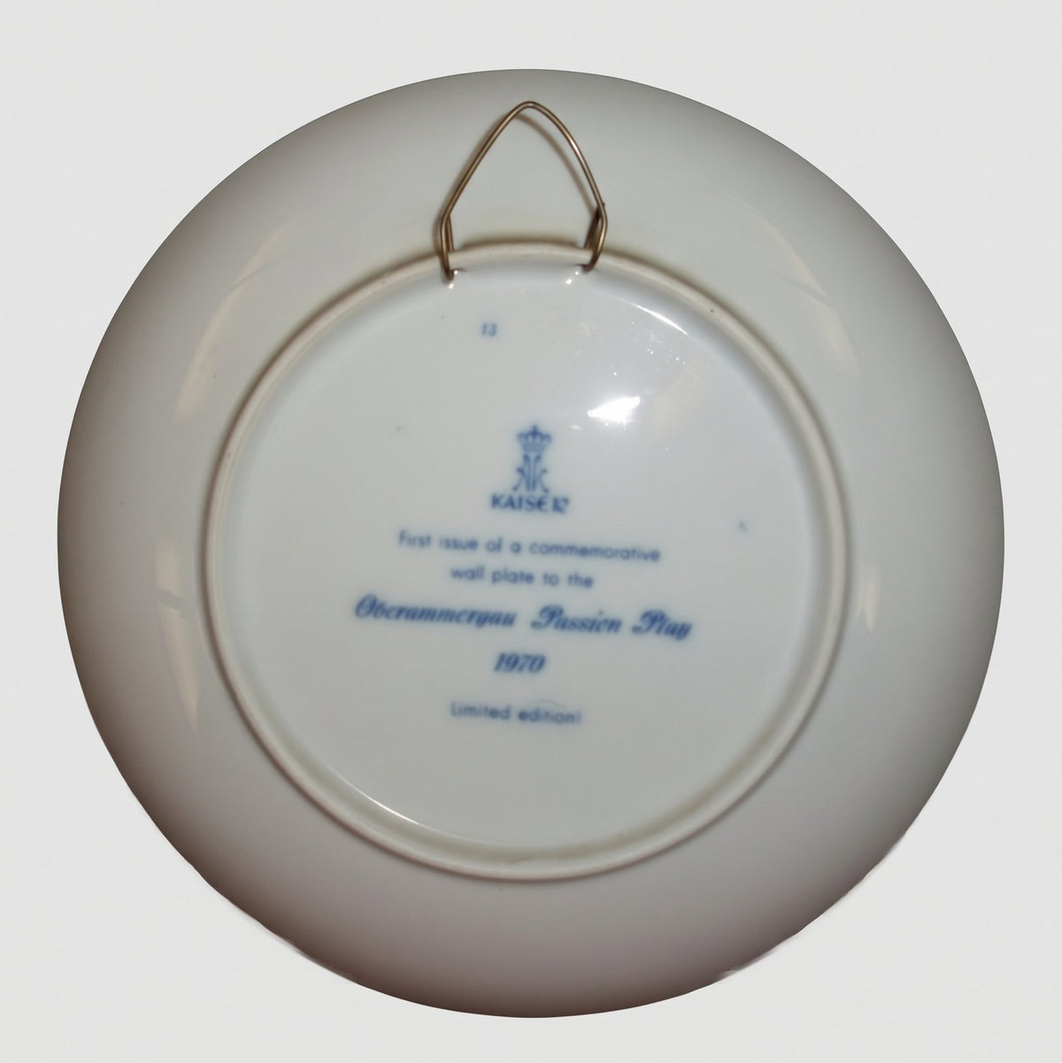 "Oberammergau Passion Play" 1970 Kaiser Flow Blue Plate (7.5")