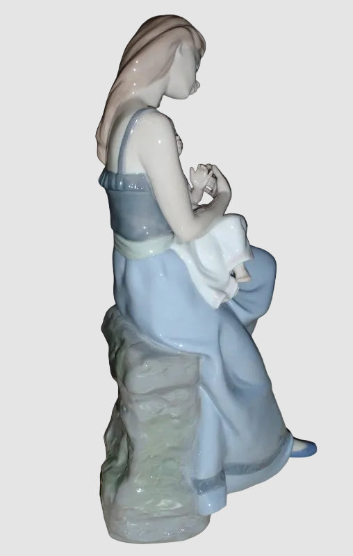 "My Little Girl" Nao by Lladro Figurine #1297 - Mother & Daughter (15")