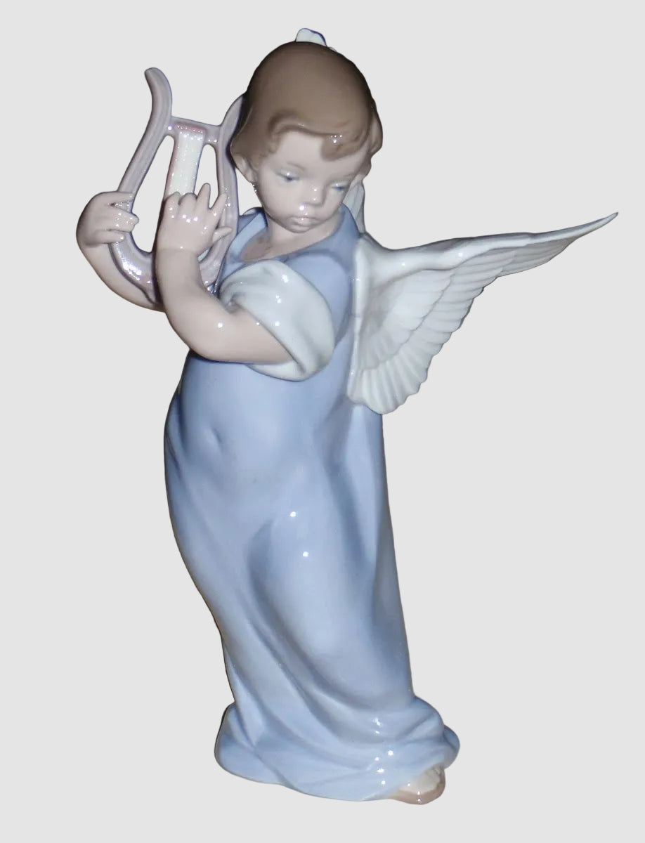 Angel With Lute