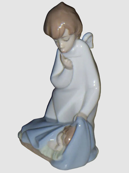 "Angel With Child" Lladro Daisa Figurine #4635 - Juan Huerta (7")