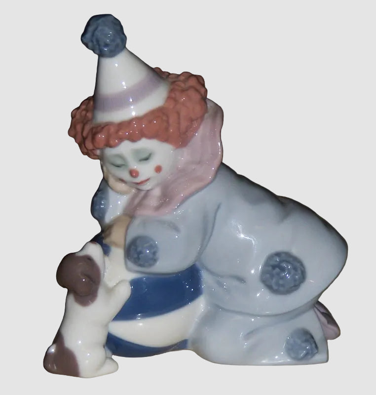 "Pierrot With Puppy & Ball" Lladro Daisa Figurine #5278 (5")