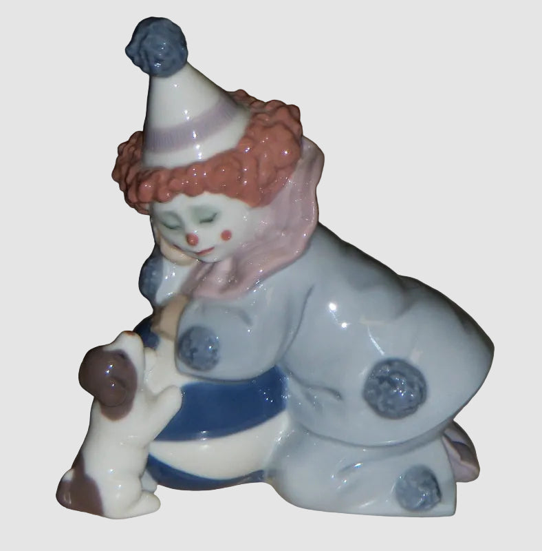 "Pierrot With Puppy & Ball" Lladro Daisa Figurine #5278 (5")