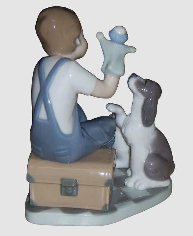 "Puppet Show" Lladro Figurine #5736 - Boy With Dog And Cats(6")