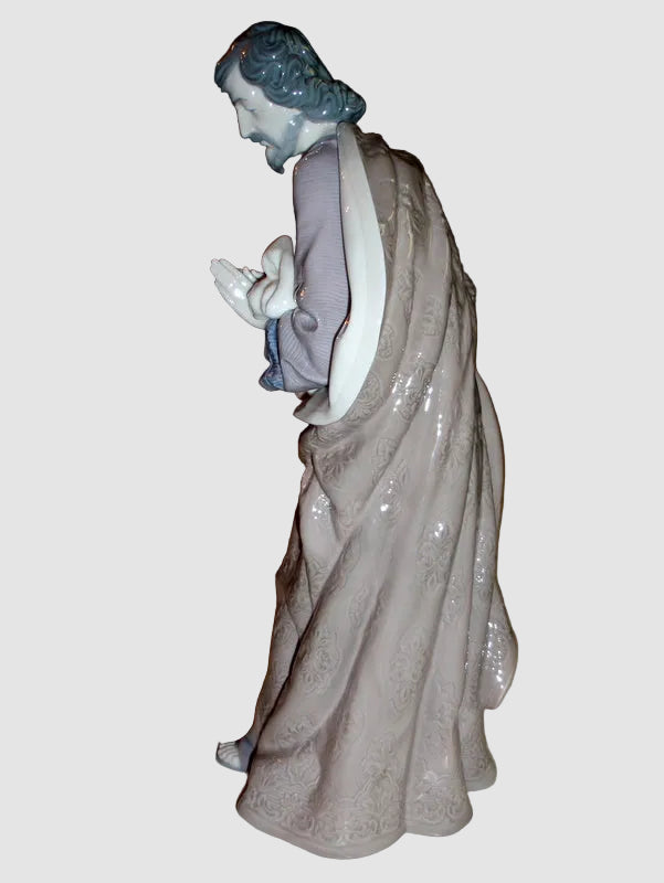 "Saint Joseph" Lladró Nativity Figurine #01386 - Salvador Furió (14")
