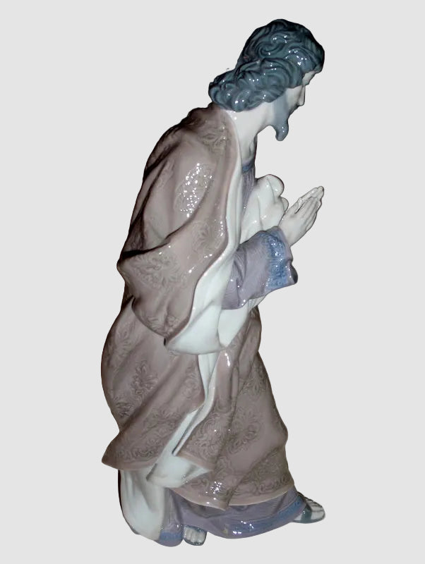 "Saint Joseph" Lladró Nativity Figurine #01386 - Salvador Furió (14")