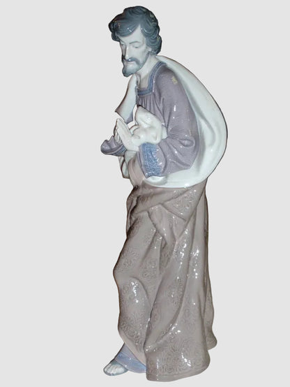 "Saint Joseph" Lladró Nativity Figurine #01386 - Salvador Furió (14")