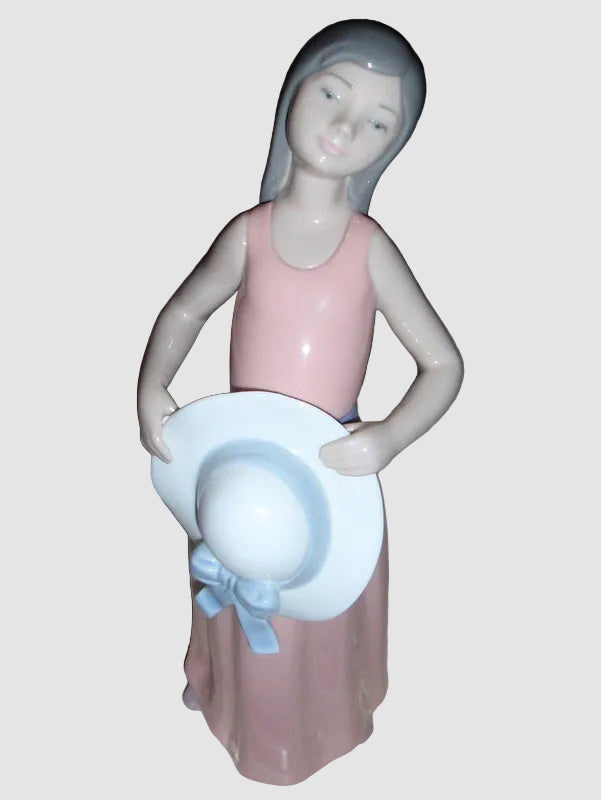 "The Dreamer" Lladro Figurine #5008 - Retired (10")