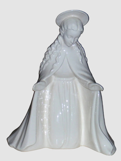 "Virgin Mary" Goebel Hummel Nativity Figurine #214/A - White Overglaze (6.5")
