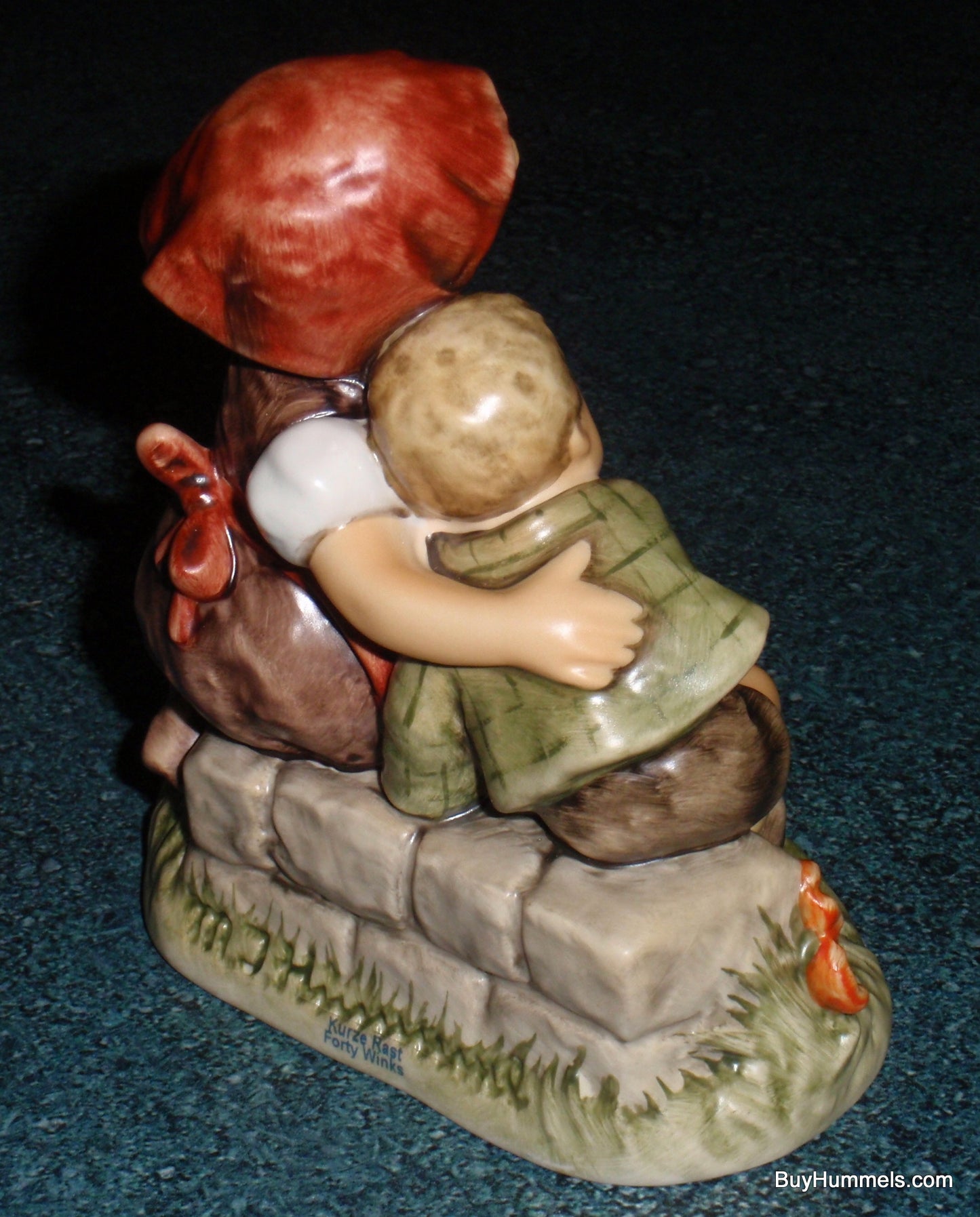 "Forty Winks" Goebel Hummel Figurine #401 TMK8