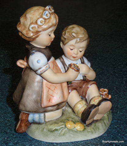 "Blumenkinder" Goebel Hummel Figurine #914 TMK8