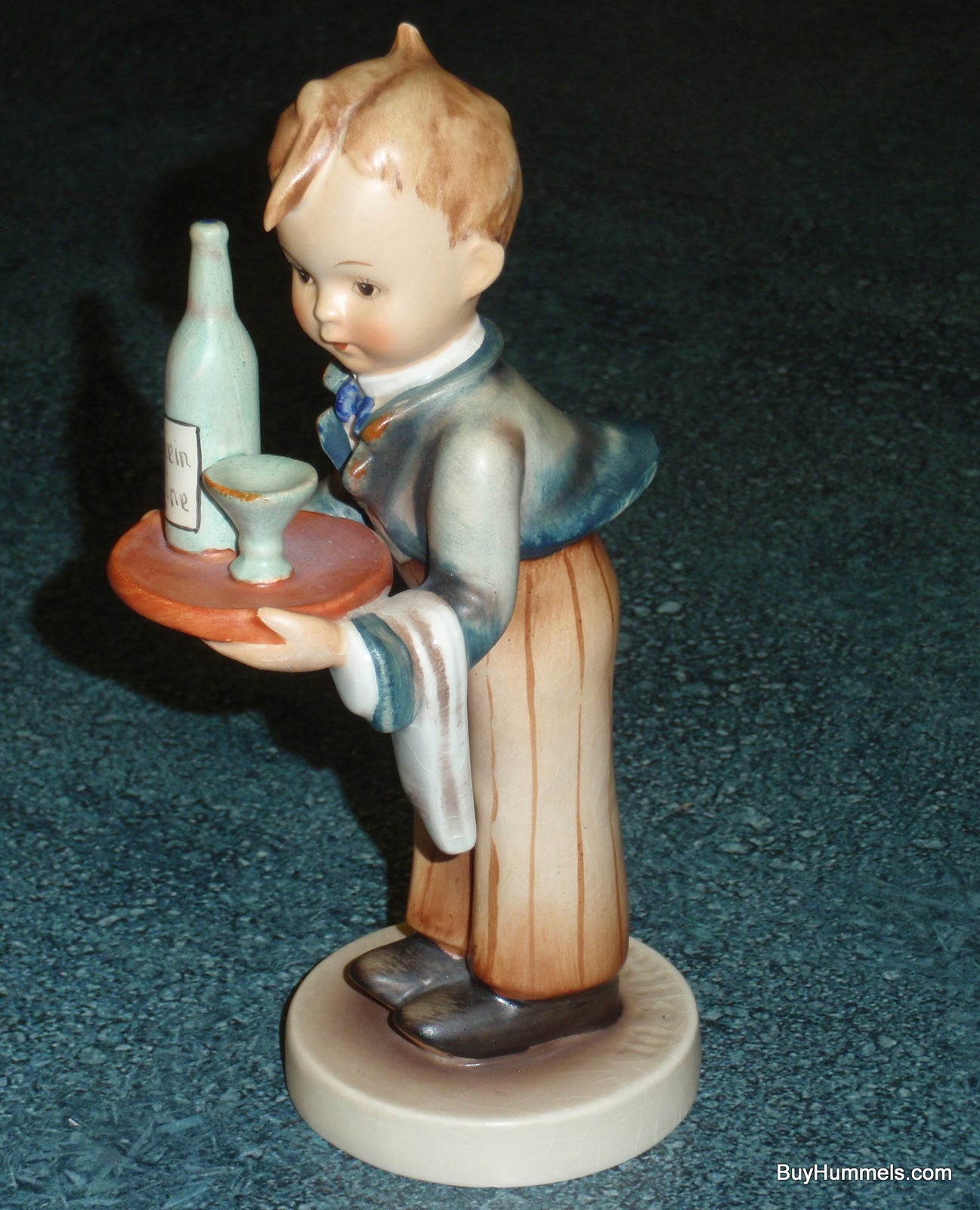 "Waiter" Goebel Hummel Figurine #154/0 TMK2 Full Bee - Vintage 1950s
