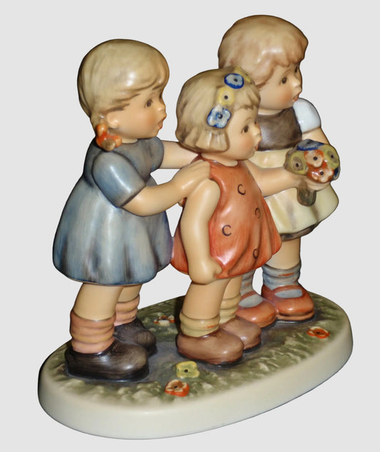 "Bashful Serenade" Goebel Hummel Figurine #2133 TMK8 Three Girls Singing