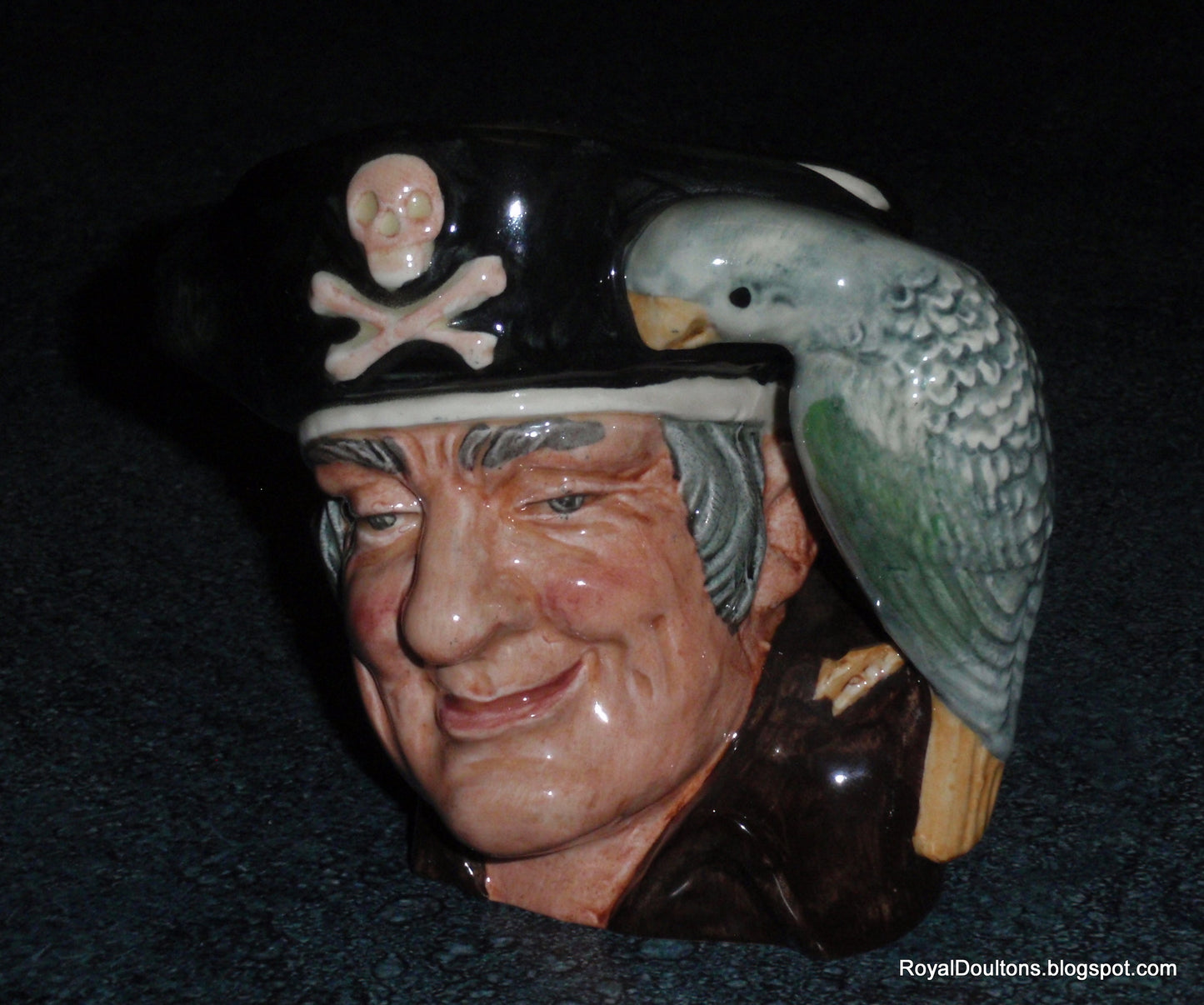 Long John Silver Royal Doulton Toby Jug D6386 Treasure Island Pirate Gift!