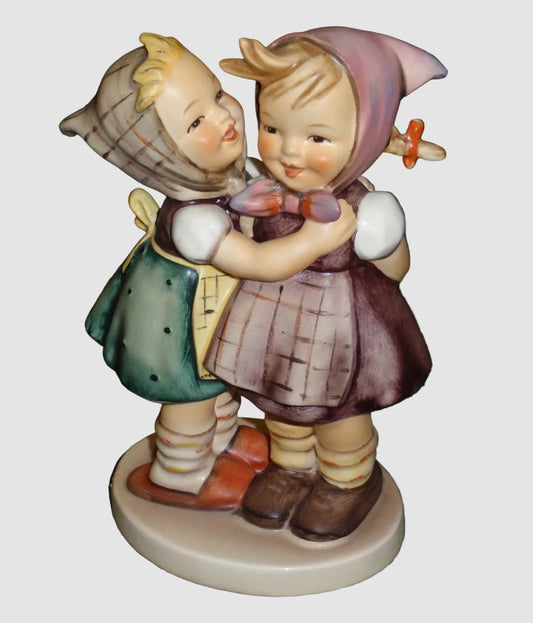 Goebel Hummel Telling Her Secret Figurine 196/I Large Version Two Girls Whispering Das Geheimnis Reinhold Unger Perfect Pairs Vintage Germany