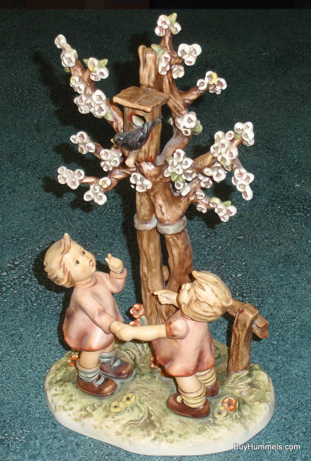 "Welcome Spring" Goebel Hummel Century Collection Figurine #635 - Adorable Springtime Gift!