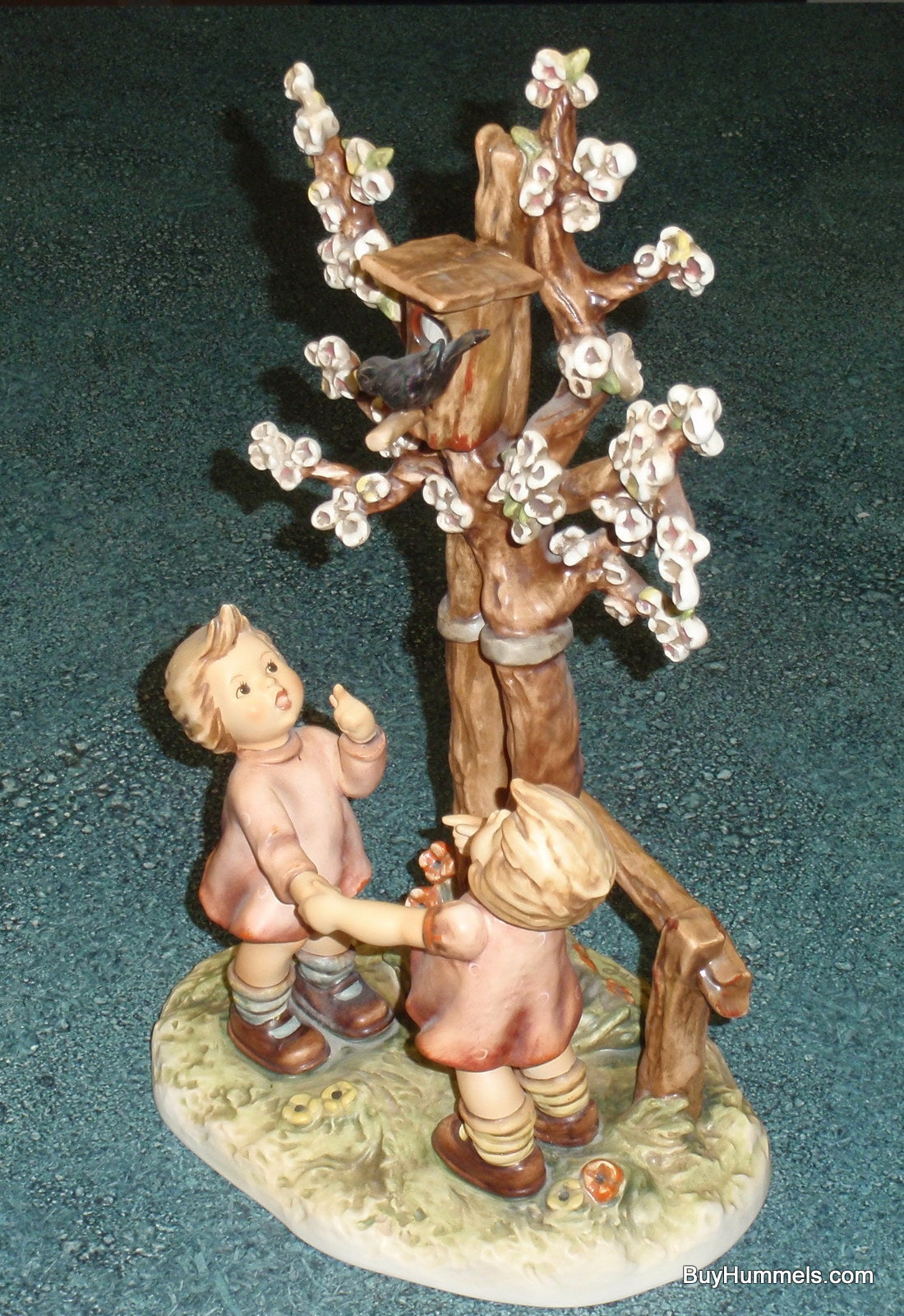 "Welcome Spring" Goebel Hummel Century Collection Figurine #635 - Adorable Springtime Gift!