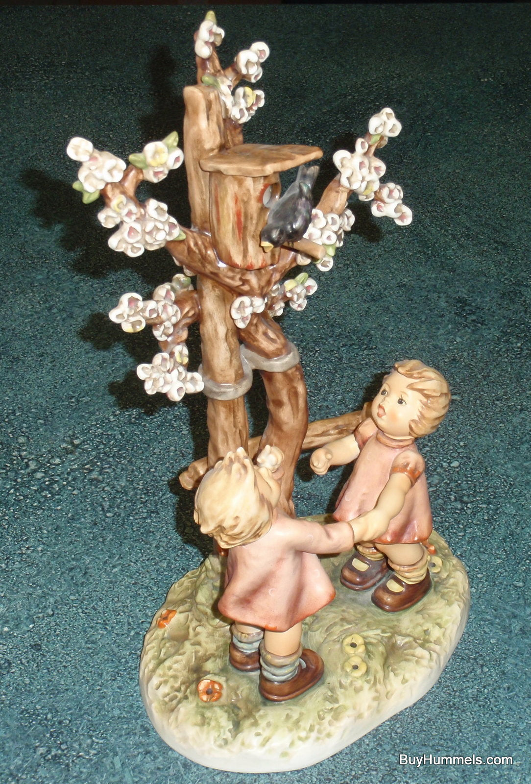 "Welcome Spring" Goebel Hummel Century Collection Figurine #635 - Adorable Springtime Gift!