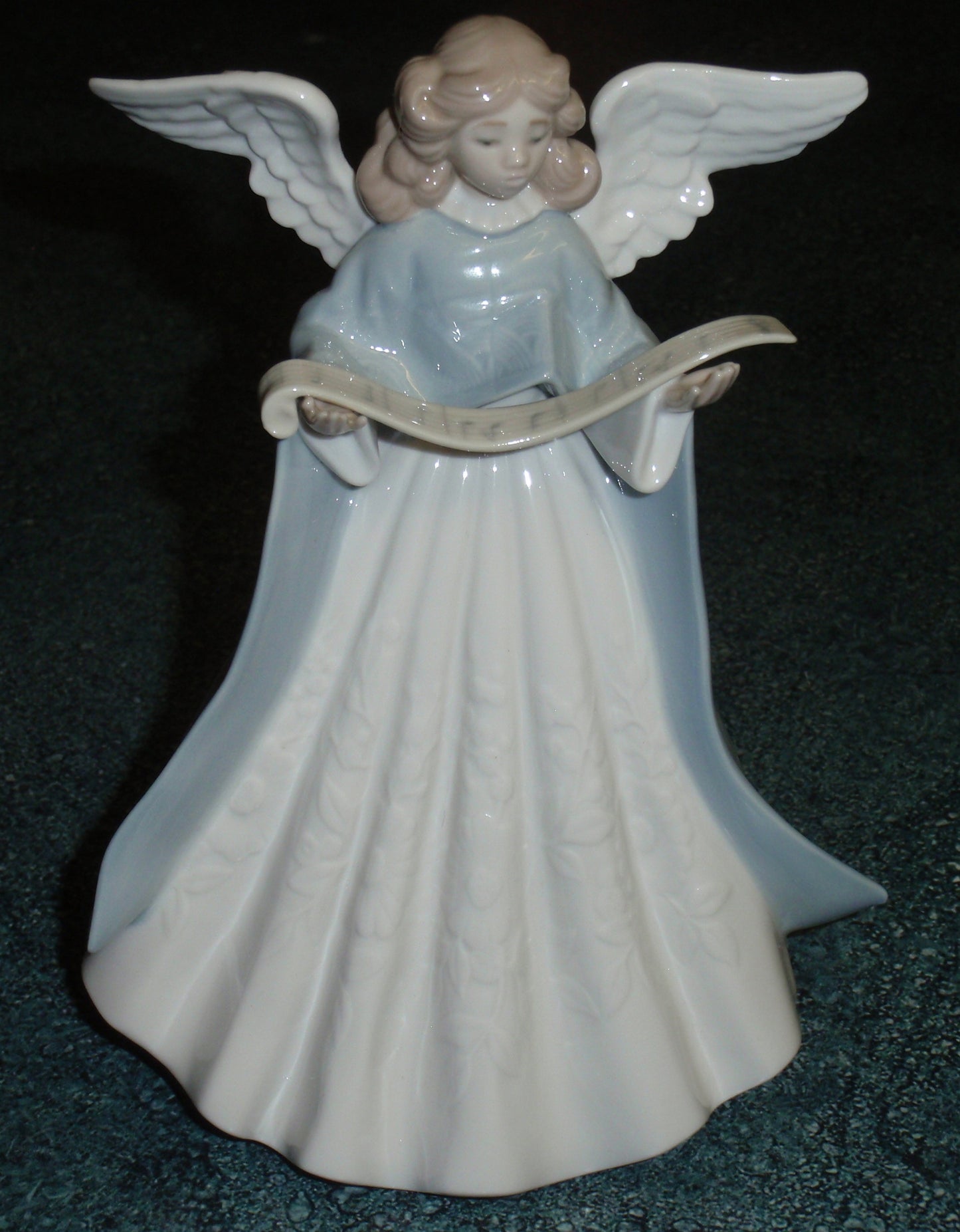 "Christmas Tree Topper" Lladro Figurine #5875 - Angel Singing with Scroll