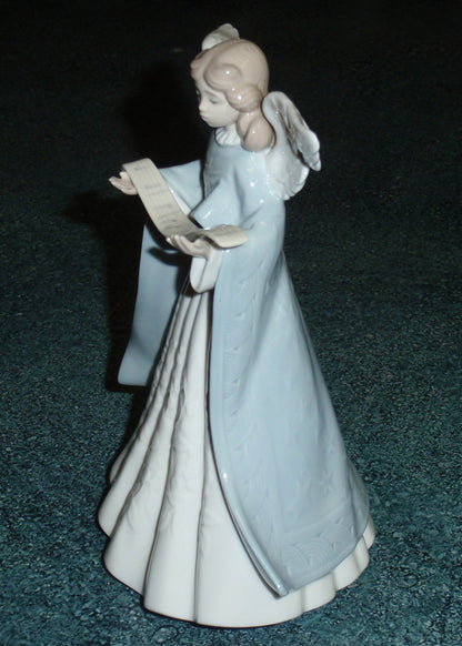 "Christmas Tree Topper" Lladro Figurine #5875 - Angel Singing with Scroll