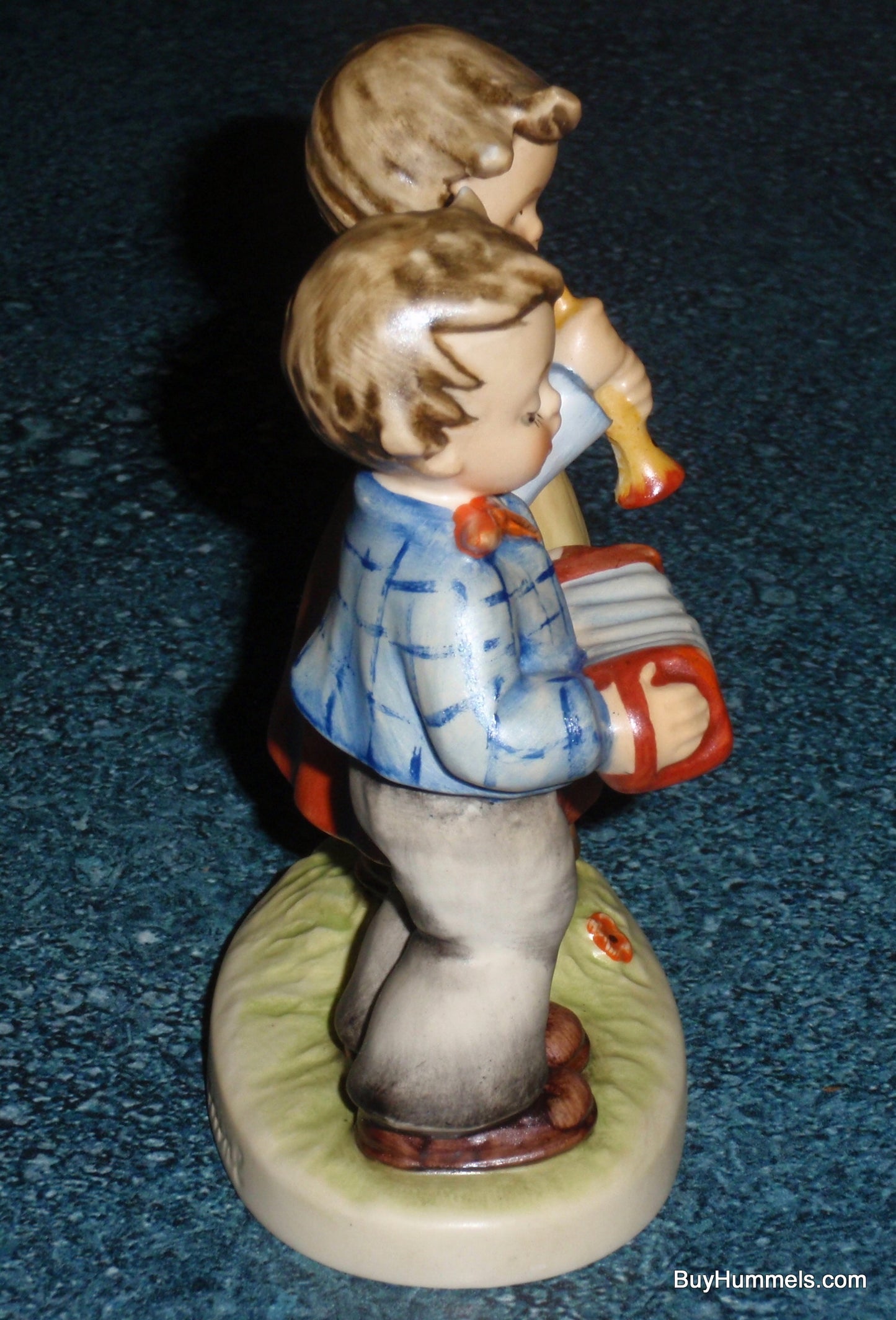 "Birthday Serenade" Goebel HUMMEL Figurine #218 2/0 - Little Girl And Boy Playing Us A Song - Cute Birthday Gift!