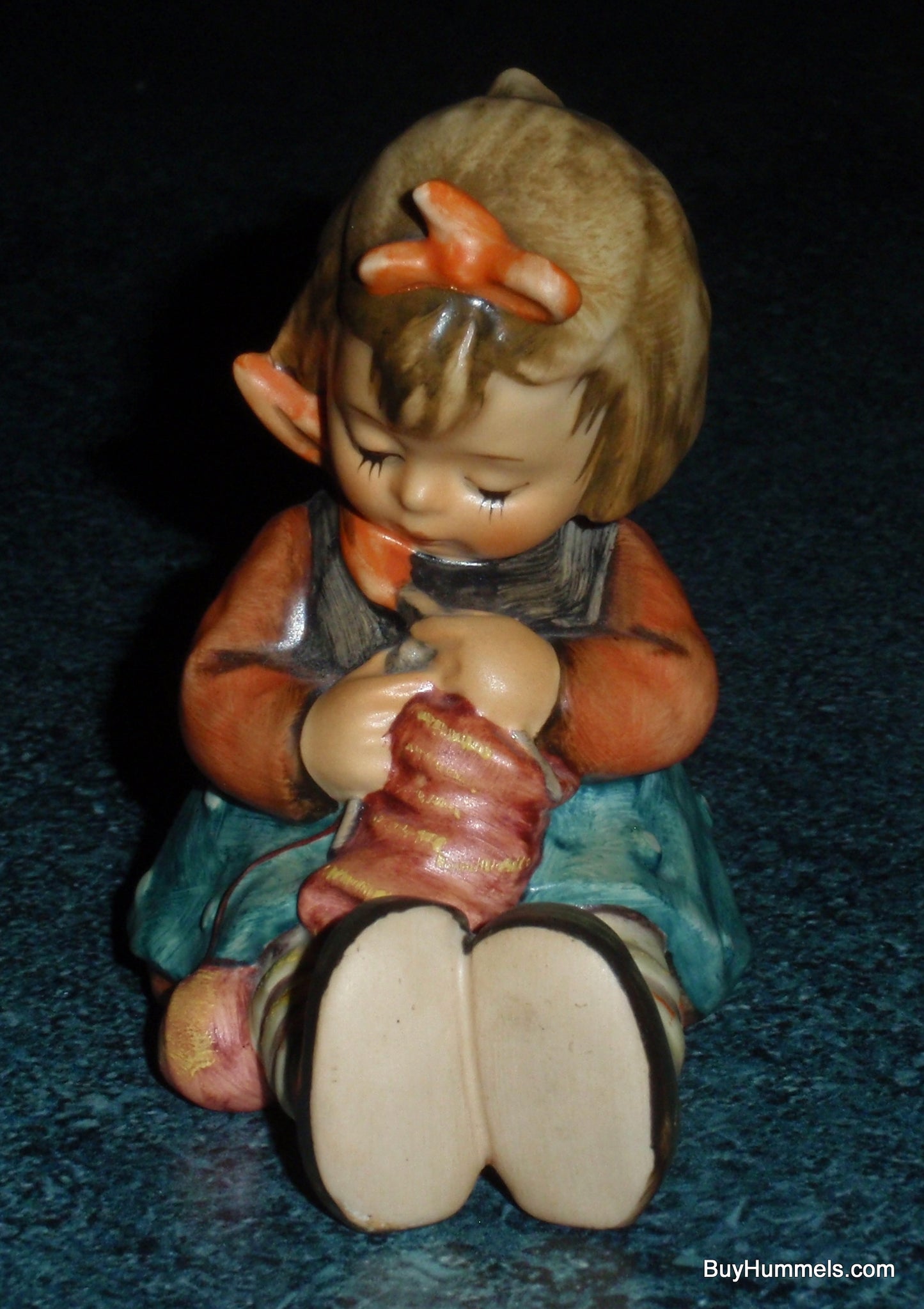 Goebel Hummel Figurine "KNIT ONE PURL ONE" #432 - Little Girl Knitting!